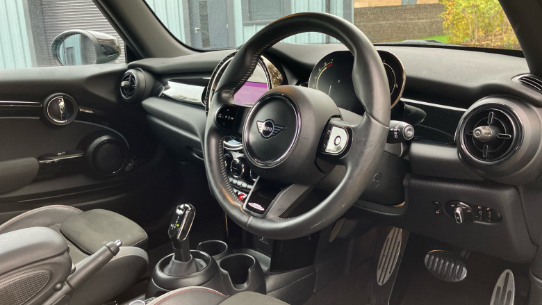 MINI Hatchback 1.5 Cooper Sport 3dr Auto Petrol Hatchback